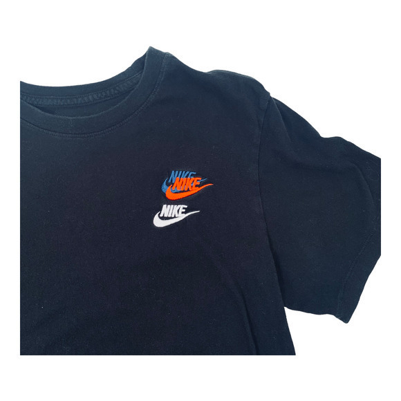Nike Sportwear NSW Club Essentials T-shirt Multi Logo Embroidery Sz S - Picture 3 of 5